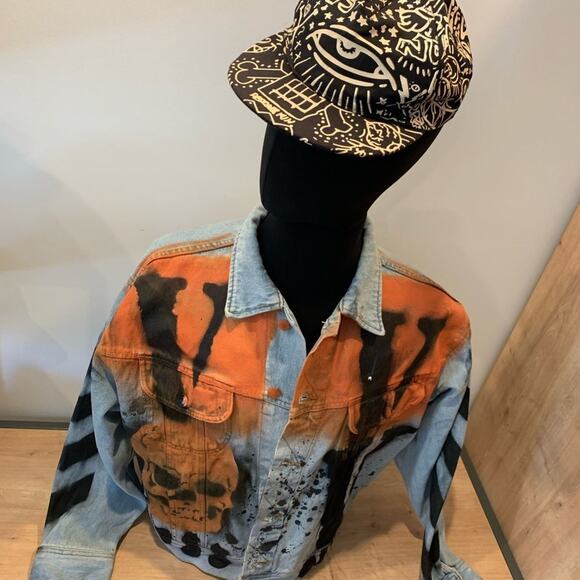 Yeezus  + Vultures Merch Jean Jacket - Size Large - Picture 11 of 12